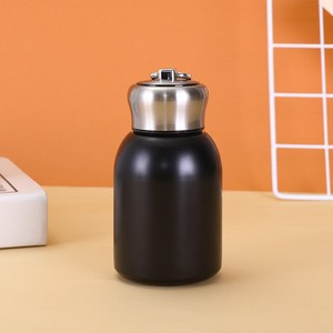 Venta al por mayor: Mini termo portátil de acero inoxidable 304 para viajes, taza pequeña y compacta. - Product Image 4