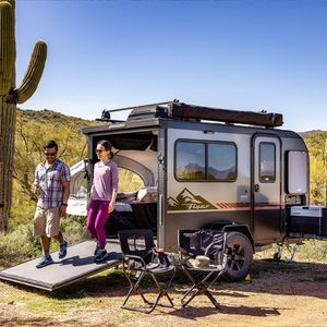 Petit jouet transporteur moto camping-car remorque usine chinoise mini à vendre remorque caravane de haute qualité - Product Image 1