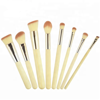 Pinceaux de maquillage Dongshen à poils synthétiques doux avec manche en bois pour anticernes et eye-liner, véganes, personnalisables avec logo, style estompeur