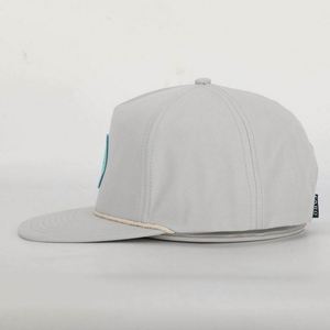 Gorras Snapback Personalizadas BSCI Unisex de 5 Paneles, Clásicas, de Poliéster y Algodón, sin Estructura, con Visera Plana y Logotipo Tejido - Product Image 4