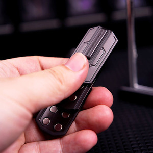 Ngón tay <span class=keywords><strong>Fidget</strong></span> sáng trượt xung kim loại đẩy trượt căng thẳng cứu trợ tiện ích <span class=keywords><strong>EDC</strong></span> Clicker tay <span class=keywords><strong>Spinner</strong></span> cho ADHD công cụ Quà Tặng - Product Image 4