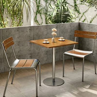 Restaurant-Terrassen- & Gartenmöbel, Café- & Bistro-Outdoor-Essgruppe, Holz- & Metall-Rechteckiger Tisch und Stühle