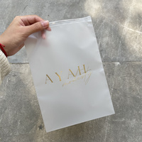 Bolsa con cierre hermético de poliéster translúcido esmerilado con logotipo personalizado, camiseta, ropa interior, embalaje de ropa, bolsa con cremallera mate con cierre de cremallera para ropa