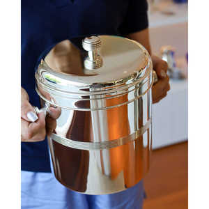 Seau à bière vintage en fer ovale avec poignée, modèle nouveau de Christofle, refroidisseur moderne pour boissons, vin et présentation de boissons, articles de bar - Product Image 3