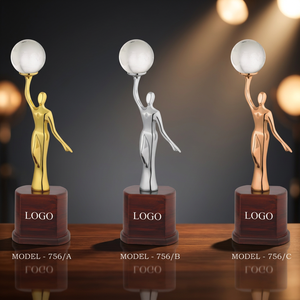 ถ้วยรางวัลหรูหราพร้อมดีไซน์พกพาทำจากโลหะหล่อขึ้นรูป พร้อมสลักชื่อ เหมาะสำหรับงานแต่งงานและงานกีฬา - Product Image 1