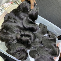 Penjual Grosir Rambut Manusia Keriting India Mentah, Rambut Vietnam Mentah, Rambut Burma Mentah, Tanpa Bahan Kimia, Bundel Rambut Keriting Longgar