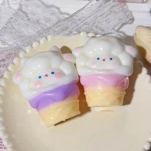 ของเล่นบีบรูปแกะสุดน่ารัก พกพาสะดวก ลดราคา ของขวัญสุดสร้างสรรค์สำหรับเด็กและผู้ใหญ่ บรรเทาความเครียด ของเล่นรูปไอศกรีม - Product Image 4