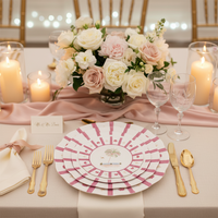 Assiettes en céramique élégantes à rayures roses et palmiers - Vaisselle à bord festonné pour mariage, banquet, douche nuptiale, décoration de table d'événement