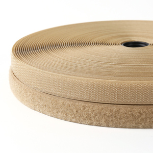 Bán Buôn 100% Nylon Sew-<span class=keywords><strong>On</strong></span> <span class=keywords><strong>Hook</strong></span> Vòng Băng Thân Thiện Với Môi Tự Dính Cho Quần Áo Hành Lý Túi Buộc DIY May - Product Image 4