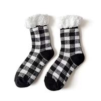 Chaussettes d'intérieur pour femmes, douces, antidérapantes, doublées de polaire, chaudes et confortables, épaisses et moelleuses, pour l'hiver et Noël