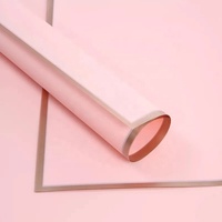 Vente chaude - Papier d'emballage pour bouquet de fleurs en plastique coréen imperméable imprimé, pour l'emballage des fleurs, vente en gros