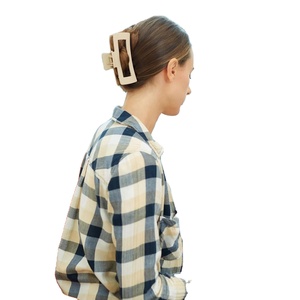 Ensemble de trousse de maquillage, miroir de maquillage portable, panier cadeau d'anniversaire pour femmes, cadeau de la Saint-Valentin, cadeau de la fête des mères - Product Image 3