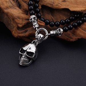 <span class=keywords><strong>Collana</strong></span> da <span class=keywords><strong>uomo</strong></span> KALEN, gioielli raffinati, <span class=keywords><strong>collana</strong></span> punk con <span class=keywords><strong>perline</strong></span> <span class=keywords><strong>di</strong></span> vetro e ciondolo a teschio in acciaio inossidabile. - Product Image 3