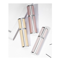 Pulvérisateur à pompe en aluminium et cuir F902, atomiseur de parfum de voyage 5 ml avec gravure