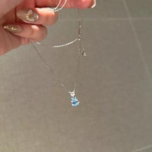 สร้อยคอเงินแท้ S925 สไตล์ฝรั่งเศส แบบเฮปเบิร์น อ่อนหวาน มีเสน่ห์ ดีไซน์เกลียวไม่สม่ำเสมอ พร้อมจี้สวยงาม - Product Image 5