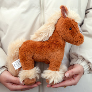 En gros, Peluche Poney Châtain Mignon, Jouet en Peluche, Cadeau - Product Image 1