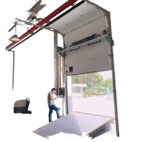 Porte sectionnelle rapide à commande à distance intelligente et durable, en acier, ignifuge, design contemporain pour ateliers et centres commerciaux