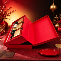 Boîte cadeau personnalisée pour vin rouge, boîte rigide de luxe avec insert en mousse noire, plateau doré et étiquette de bouteille pour coffret cadeau de festival