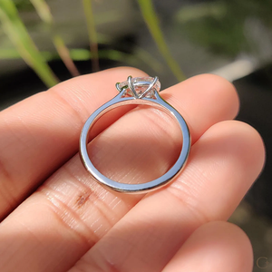 Bague chic en diamant de laboratoire conçue pour impressionner avec une brillance accrocheuse et des origines écologiques, bijoux en provenance d'Inde - Product Image 6