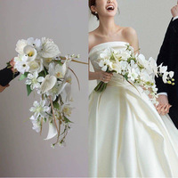 Bouquet de mariée en forme de goutte d'eau, fait main, avec orchidées, papillons, fougères d'asperges, pour séances photo de mariage et en studio - Vente en gros