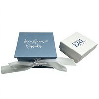 Boîte cadeau en papier personnalisée pour bijoux, avec insert en éponge, pour bague, boucles d'oreilles, collier, emballage rigide