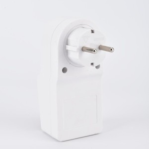 Protector de Voltaje Digital 16A Enchufe EU 220V con Pantalla para TV y Refrigerador - Product Image 2