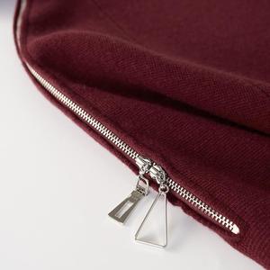 Vente en gros de sweat à capuche en polyester à fermeture éclair pour hommes, long et ample, sérigraphié, doublé, uni et tricoté pour l'hiver - Product Image 2