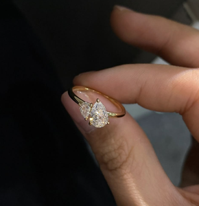 Classic Wedding <strong>Ring</strong> Silver Jewelry High Quality Stone Pear Shaped Crushed Ice Zircon 925 Silver <strong>Engagement</strong> Wedding <strong>Rings</strong> - Product Image 3