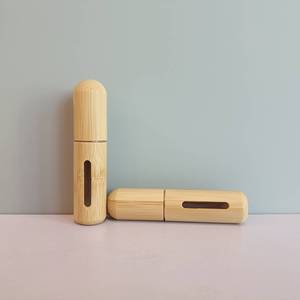 Emballage en <span class=keywords><strong>bambou</strong></span> de bouteille de jet de parfum de <span class=keywords><strong>poche</strong></span> <span class=keywords><strong>vide</strong></span> écologique de 5ml 8ml - Product Image 5