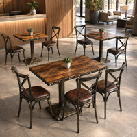 Ensemble table et chaises en bois de style rétro industriel pour hôtel, restauration et usage commercial
