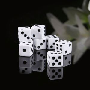 Juego de Mesa Personalizado, RPG Privado, Dados Acrílicos de Plástico Blancos Pequeños de 8 mm con Ángulo Recto y Puntos Negros, Más Baratos - Product Image 4