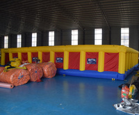 Labyrinthe gonflable personnalisé en tissu Oxford 210D 10*10*2m pour enfants, grand labyrinthe pour enfants, équipement publicitaire