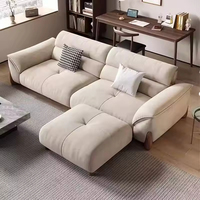 Sofá de Tela Moderno y Minimalista de Estilo Italiano para Apartamentos Pequeños, Diseño Lineal de Estilo Retro Crema, Diseño Contemporáneo