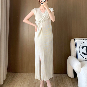 Robe mi-longue fendue froncée sans manches pour femmes été trois-maison plissée haut de gamme Bronze taille naturelle robes élégantes - Product Image 5