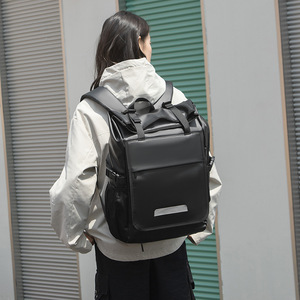 Sac à dos multifonctionnel transfrontalier à fermeture roll-top, sac de voyage décontracté avec couvercle à enroulement, en matériau enduit, et bandoulière - Product Image 1