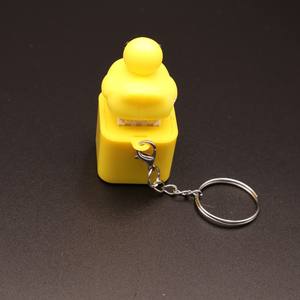 Креативные светодиодные световые и звуковые Брелоки для ключей с изображением желтой утки, интерактивный звуковой свет, портативные забавные гаджеты - Product Image 3