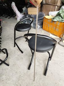 Alinunu Wholesales 2024 <span class=keywords><strong>Tabouret</strong></span> <span class=keywords><strong>de</strong></span> <span class=keywords><strong>bar</strong></span> <span class=keywords><strong>moderne</strong></span> en métal <span class=keywords><strong>noir</strong></span> pliable et rond <span class=keywords><strong>de</strong></span> nouveau design - Product Image 6