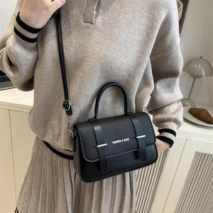 Sac carré tendance, sac bandoulière vintage d'Europe et d'Amérique, sac de grande capacité pour femmes - Product Image 4