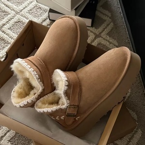 Botas de Nieve de Diseñador para Mujer de Alta Calidad, Venta Directa de Fábrica, Zapatos de Invierno Originales Personalizados, Cálidos y de Caña Alta para Mujer - Product Image 1