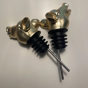 ที่รินไวน์และจุกปิดขวดไวน์รูปหมูแบบปรับแต่งได้ อุปกรณ์เสริมสำหรับไวน์ เหล้า สุรา วิสกี้ - Product Image 3