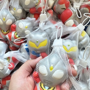 โมจิอุลตร้าแมนแบบยืน ของเล่นบีบคลายเครียด รูปซูเปอร์ฮีโร่ สำหรับเด็ก วัสดุ PU ของขวัญสำหรับนักเรียน - Product Image 4