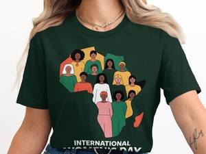 T-shirt Africa Women Strong a maniche lunghe, regalo per la Giornata Internazionale della Donna 2027, maglietta da donna vestibilità regolare con scollo a O - Product Image 1
