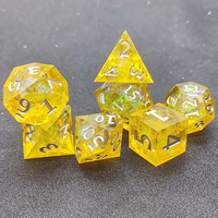 Jeu de dés en résine et acrylique écologiques à bords vifs, transparents avec feuille irisée à l'intérieur, polyédriques, 7 pièces, pour DND RPG et jeux de table