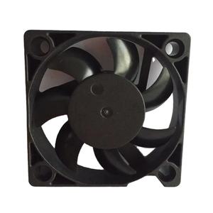 50mm 5V 12V brushless <span class=keywords><strong>pwm</strong></span> 3pin 4pin amplificateur audio ventilateur de refroidissement ventilateur cc 50x50x10 ventilateur de refroidissement à flux axial - Product Image 1