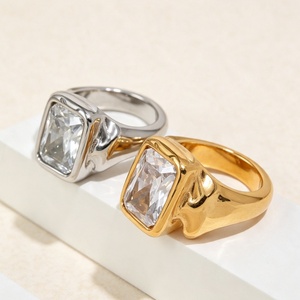 Vintage Fashion Hammered Texture 18K <strong>Gold</strong> Plated Stainless Steel Rectangle CZ Chunky <strong>Signet</strong> <strong>Ring</strong> for <strong>Ladies</strong> - Product Image 4