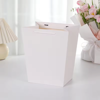 Venta directa de fábrica MOQ bajo logotipo personalizado mango de algodón bolsa de papel Kraft para supermercado Día DE LA MADRE papel de arte ramo de flores