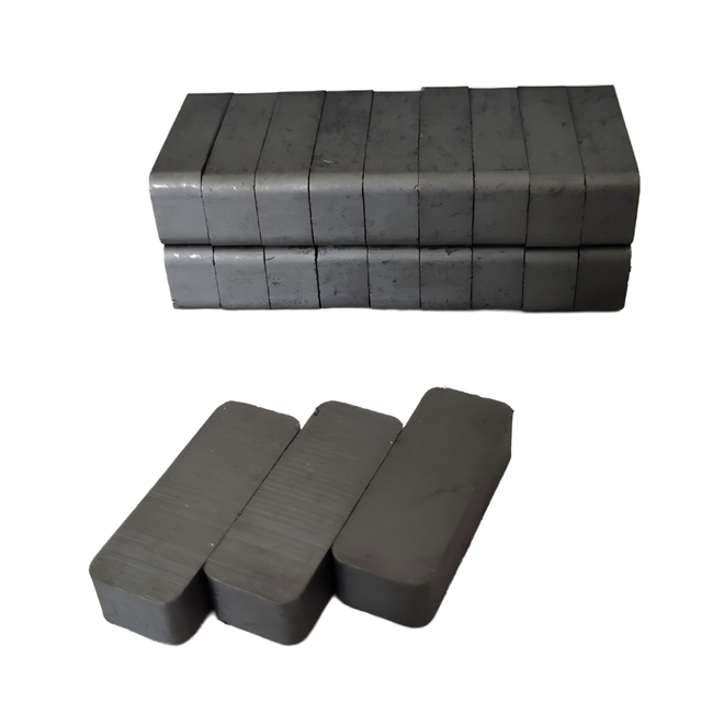 Wholesale Permanent Strong Magnet Y30 35*8*5mm/35*5*8mm High Permanent Ceramic Magnetic C8 Ferrite Block Magnet for Door Curtain