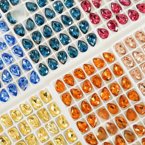 Venta al por mayor de accesorios de joyería DIY con forma de lágrima y base puntiaguda K9, diamantes decorativos y diamantes de cristal súper brillantes - Product Image 4
