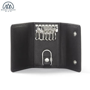 Housse de clé de voiture personnalisée en cuir véritable durable faite à <span class=keywords><strong>la</strong></span> main de haute qualité à trois volets avec options personnalisables - Product Image 1