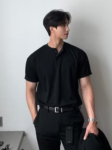 T-shirt Estiva Monocolore con Bottoni, Nuovo Stile, Top Base Layer, <span class=keywords><strong>Abbigliamento</strong></span> Maschile alla Moda e di <span class=keywords><strong>Tendenza</strong></span> - Product Image 3